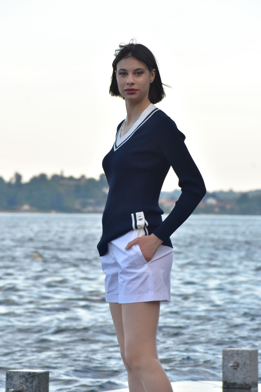 Pull  V  in Viscosa Stretch Alberta Ferretti