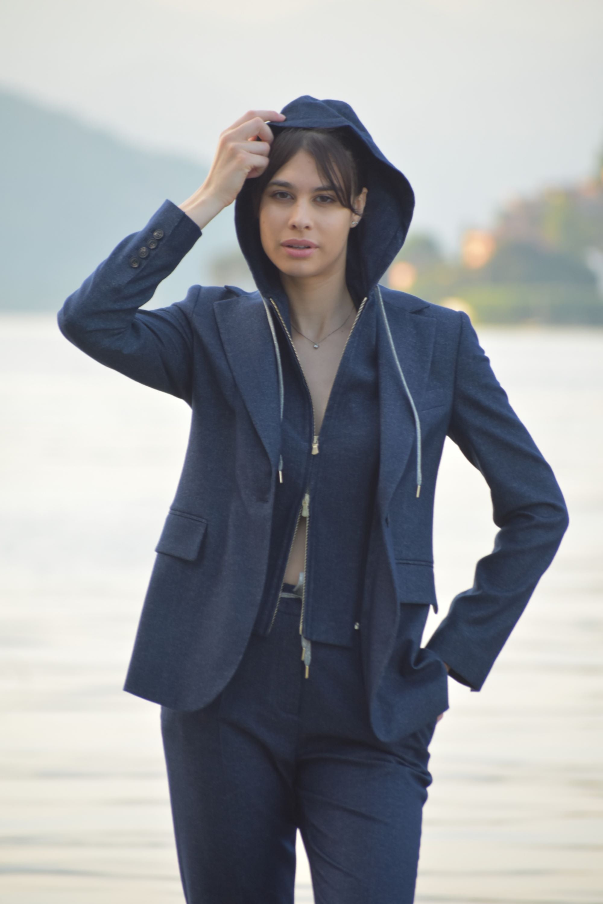 Giacca con Cappuccio in Cashmere e Lana Blu Eleventy