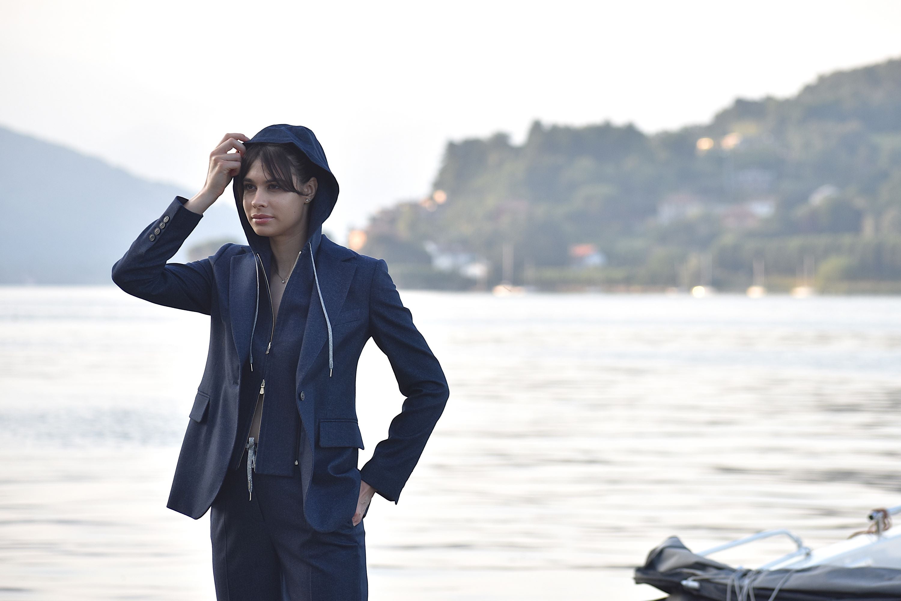 Giacca con Cappuccio in Cashmere e Lana Blu Eleventy