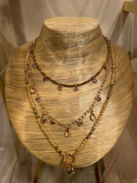 Collana a tre fili con Cristalli ed Ematite