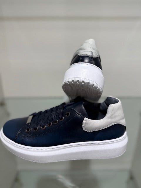 Sneaker in Pelle Spazzolata  Joann