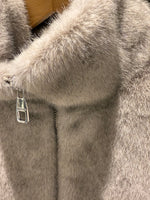 Cappa in Eco Pelliccia Helmur