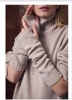 Abito in Cashmere con Manicotti Arovescio