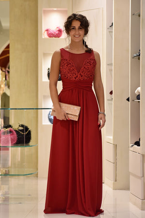 Abito lungo con pizzo e strass